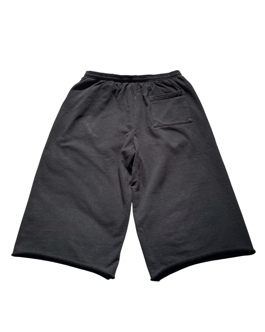 "WORLD" 3/4 Shorts